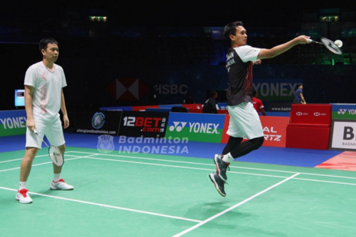 Tim bulutangkis Indonesia dipaksa mundur di Yonex All England 2021.