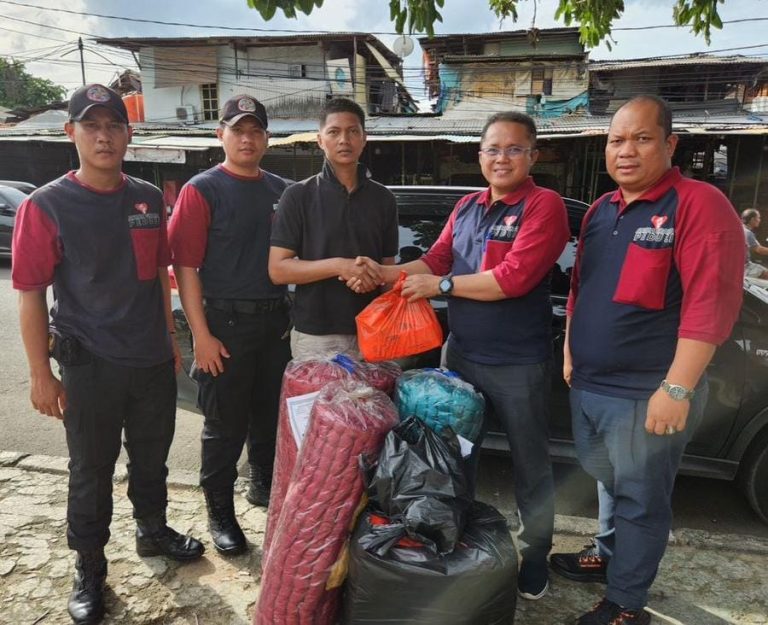 Jakarta, wartaBHINEKA – Artha Graha Peduli Salurkan Bantuan untuk Korban Kebakaran Kemayoran