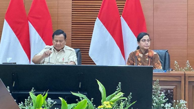 Prabowo Perintahkan Menkeu Hemat Uang