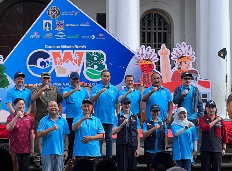 Bank Artha Graha Internasional Dukung Gerakan Wisata Bersih di Kota Tua Jakarta